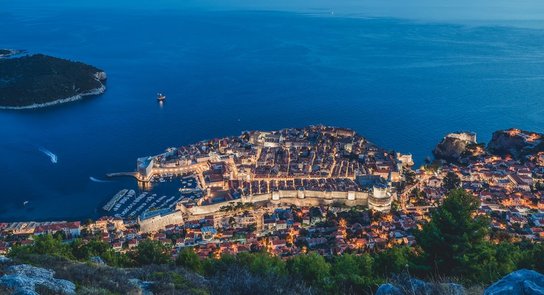 好想来一场自由的旅行,好想来一场自由自在的旅行