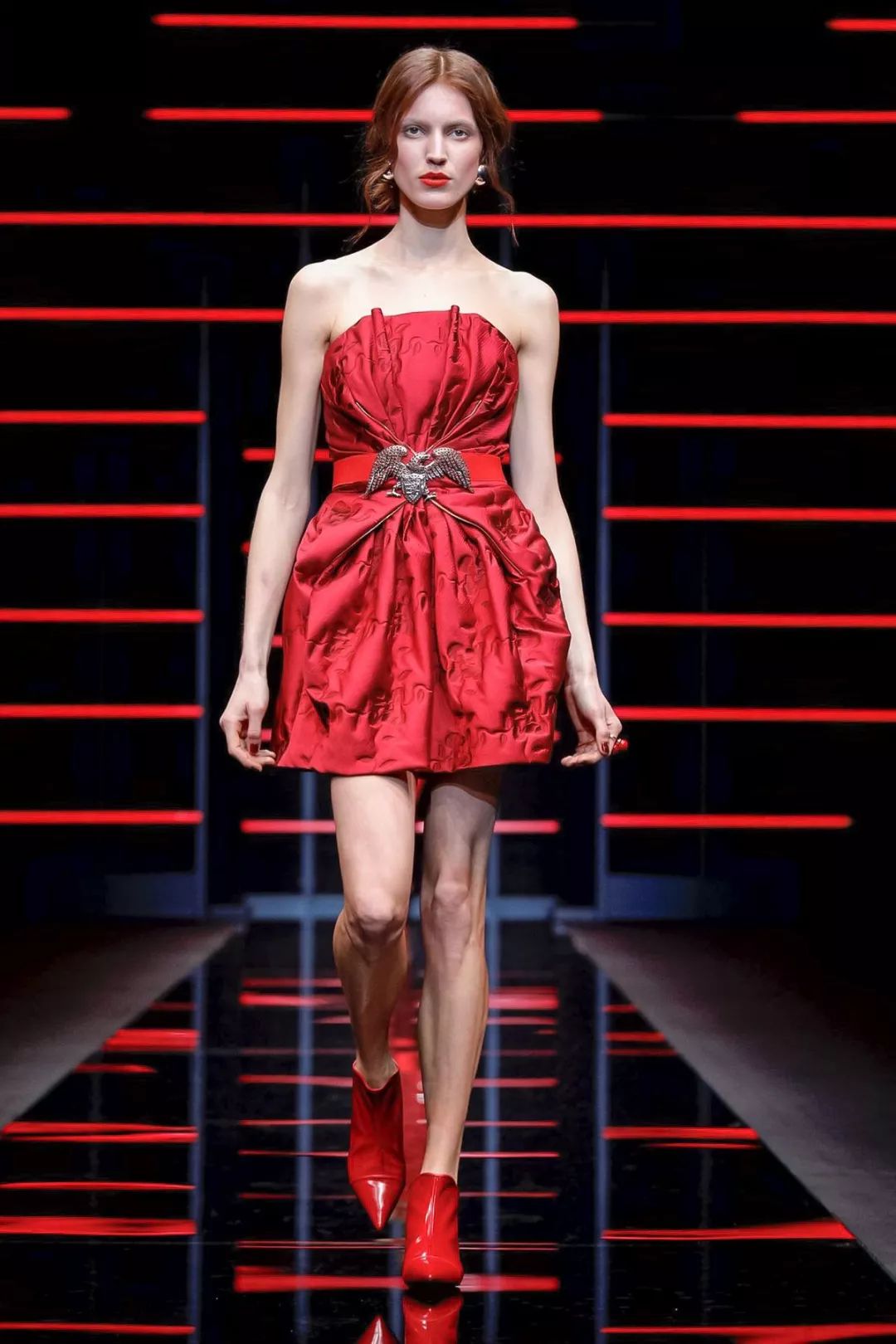 看完这场电影非常激动修改病句,emporioarmani感受