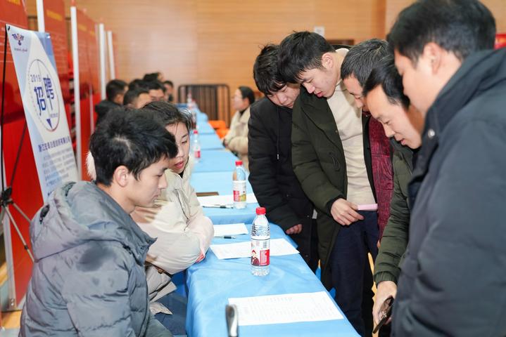 嘉兴桐乡人才市场最新信息,桐乡人才市场在哪里