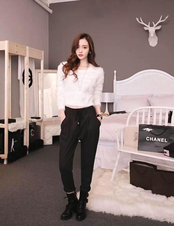 孙允珠黑色毛衣怎么穿,孙允珠毛衣穿搭