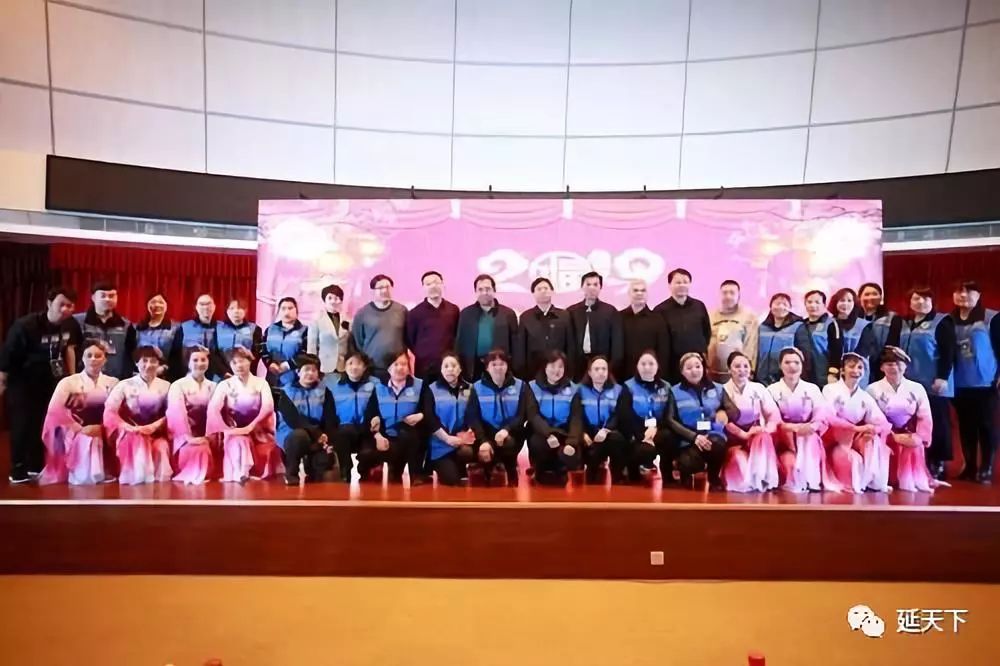 墨墨新年祝福视频,默默的祝福