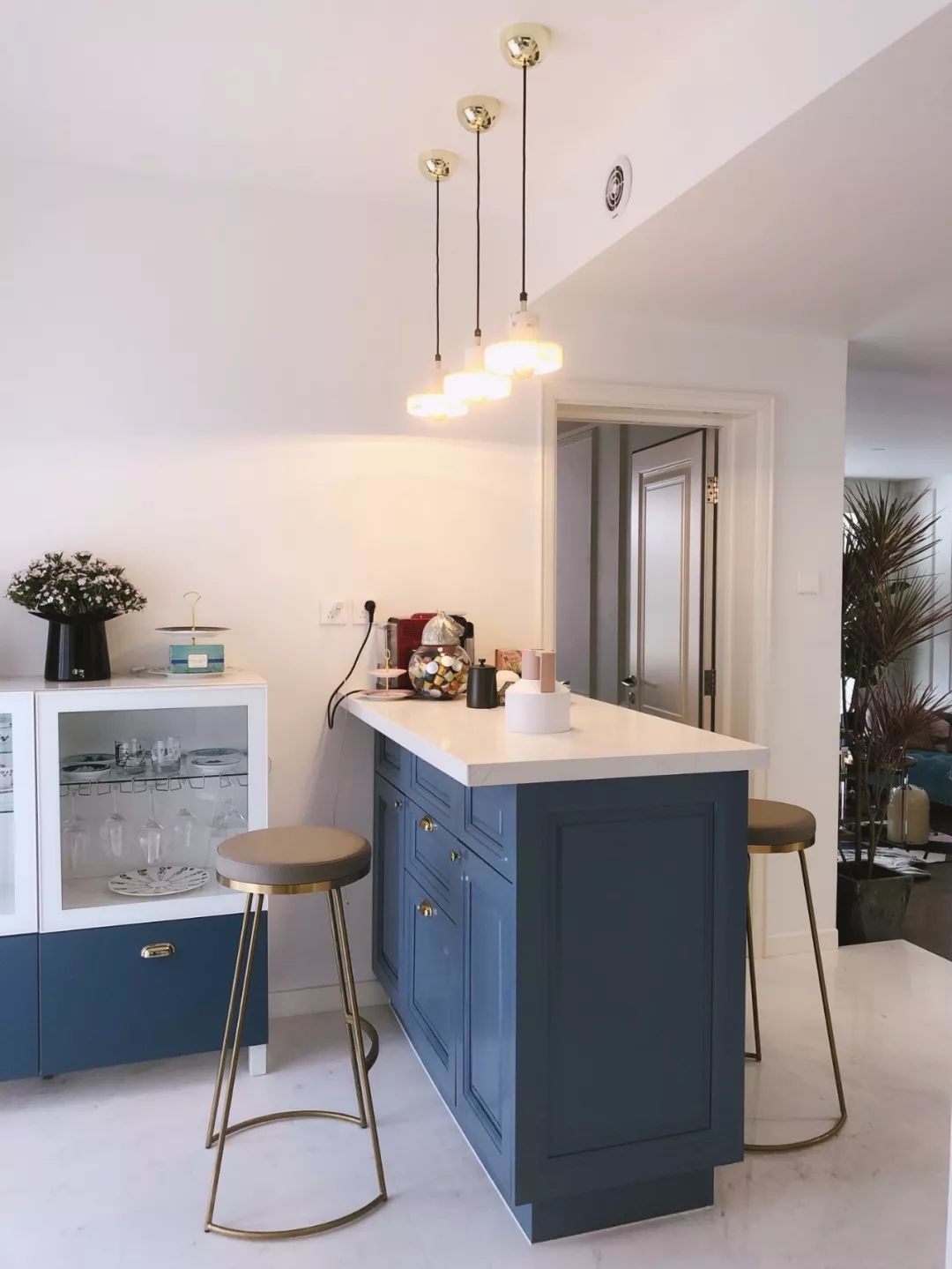 还买乌云壁纸呐？！他家藏着海外小众壁纸大全