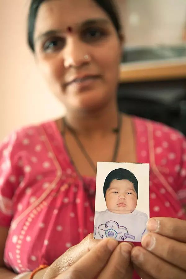 揭秘|为了8000美元，她们甘愿租借自己的子宫...