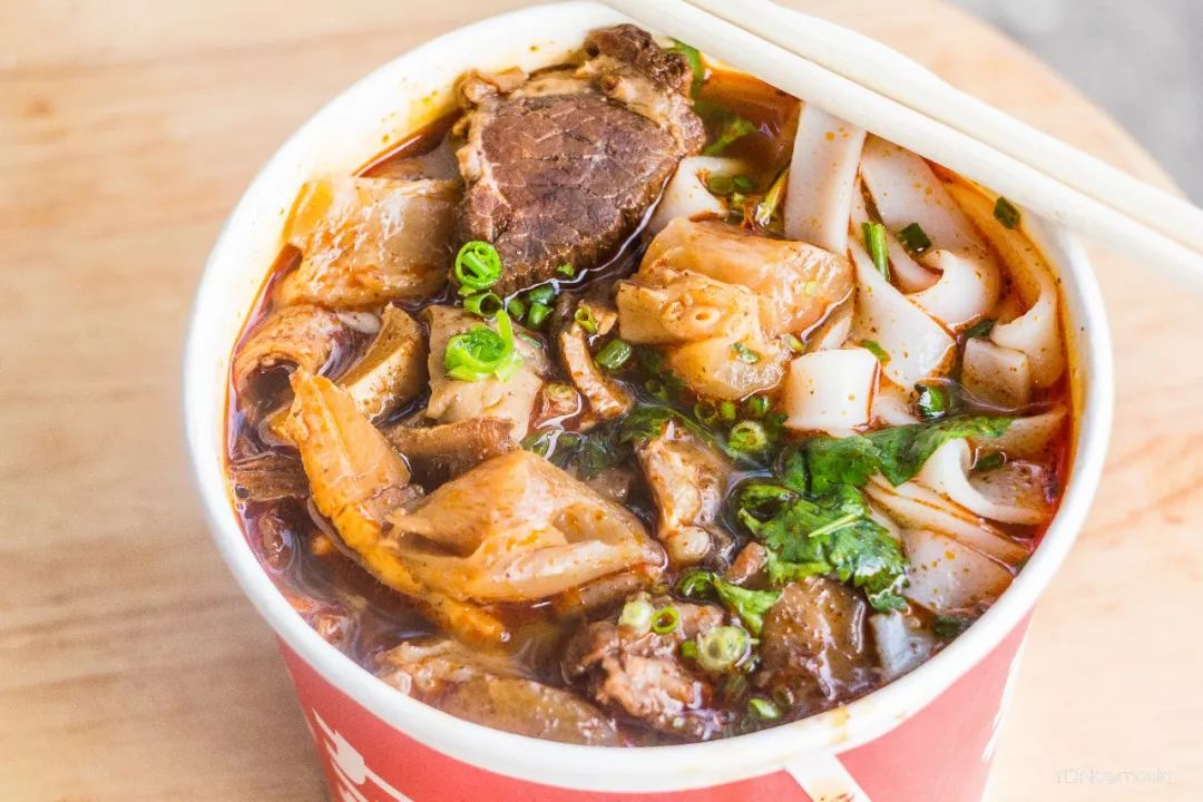 都说，出常青花园等于出了个国……