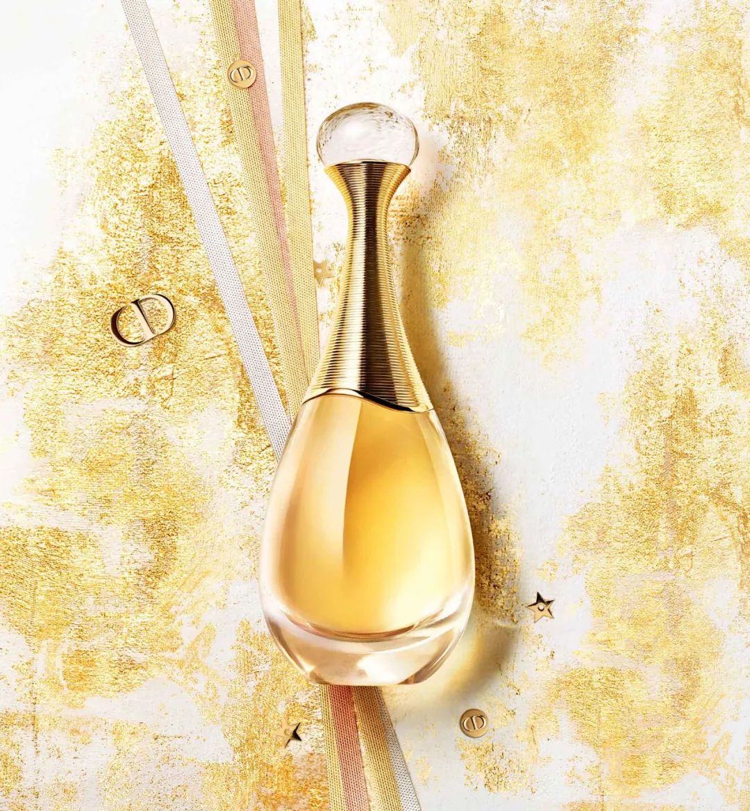 ysl口红法国专柜多少钱,ysl口红香水粉饼三件套