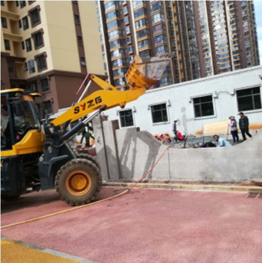 塞纳公馆伯爵公然非法违建！玉屏路人行道上停满汽车！