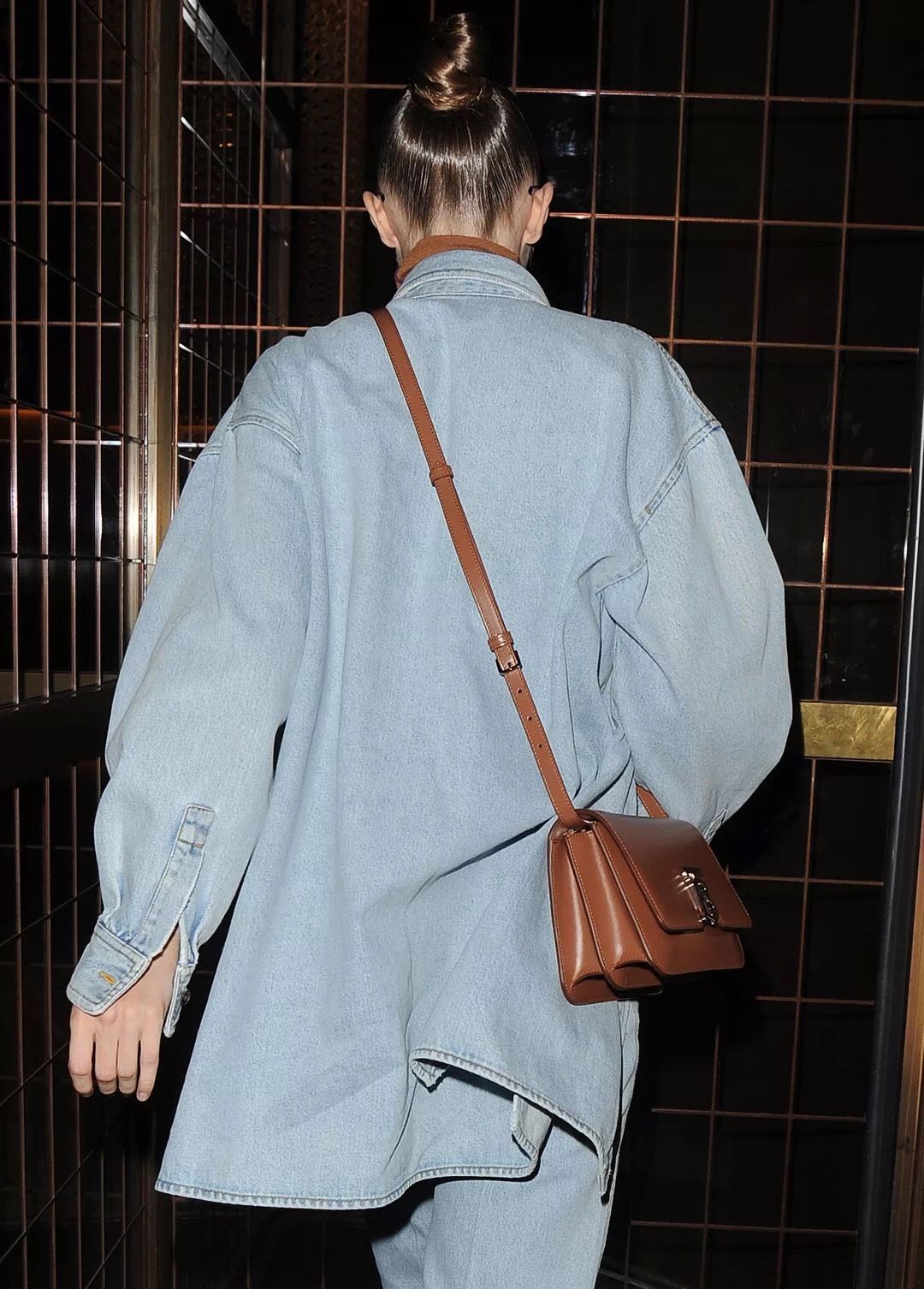 burberrytb包包保值,burberry帆布格子包