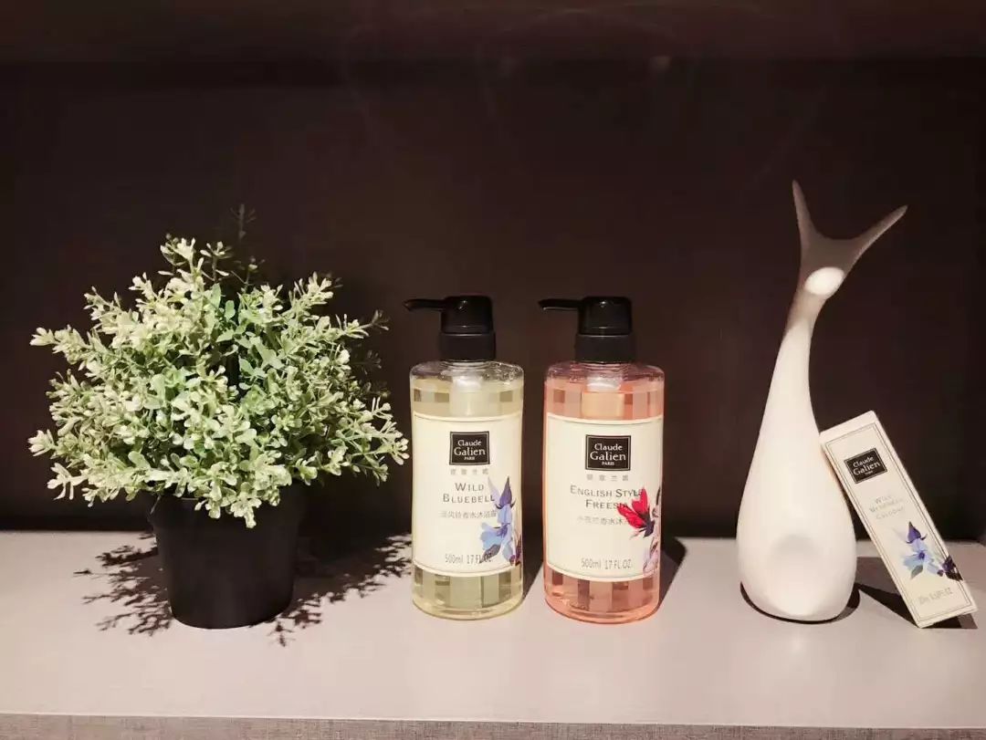 香气四溢适合夏天用的沐浴露,出汗还能留香的沐浴露