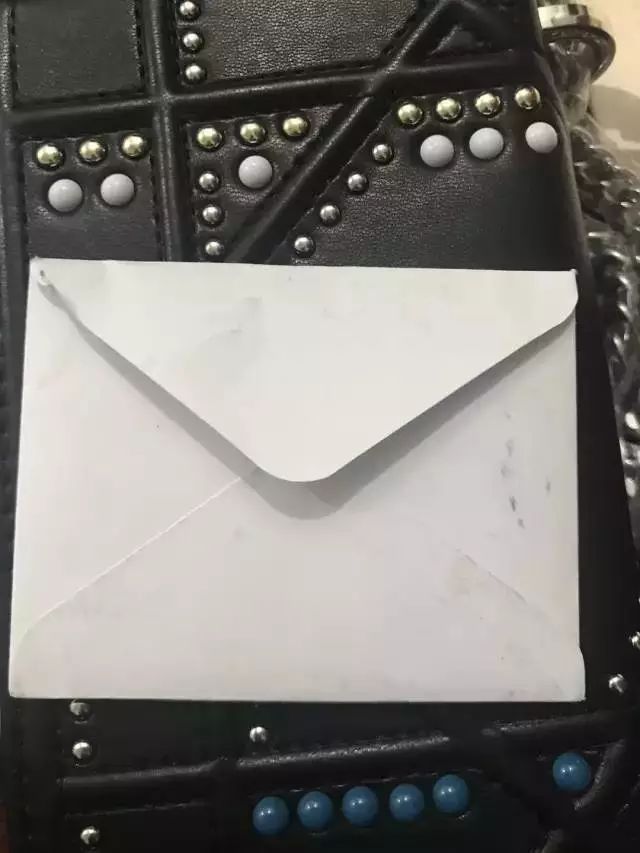 本想抽奖冲排面，结果却被假包打了脸！