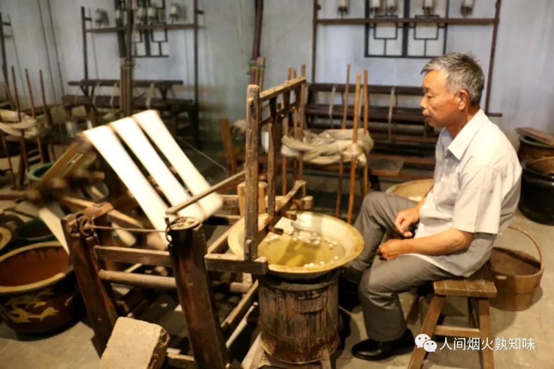 源于蜀地的蚕神马头娘与狮身人面像类似,它带来了丝绸之路的繁荣