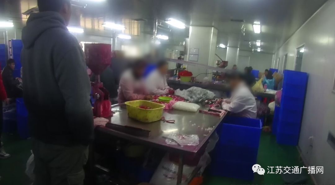 大家觉得哪些假货要抓,警方查出来的假货弄哪里去了