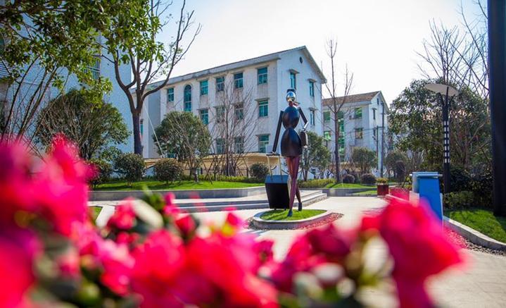 钀у北绌烘腐灏忛晣,绌烘腐灏忛晣榄呭姏