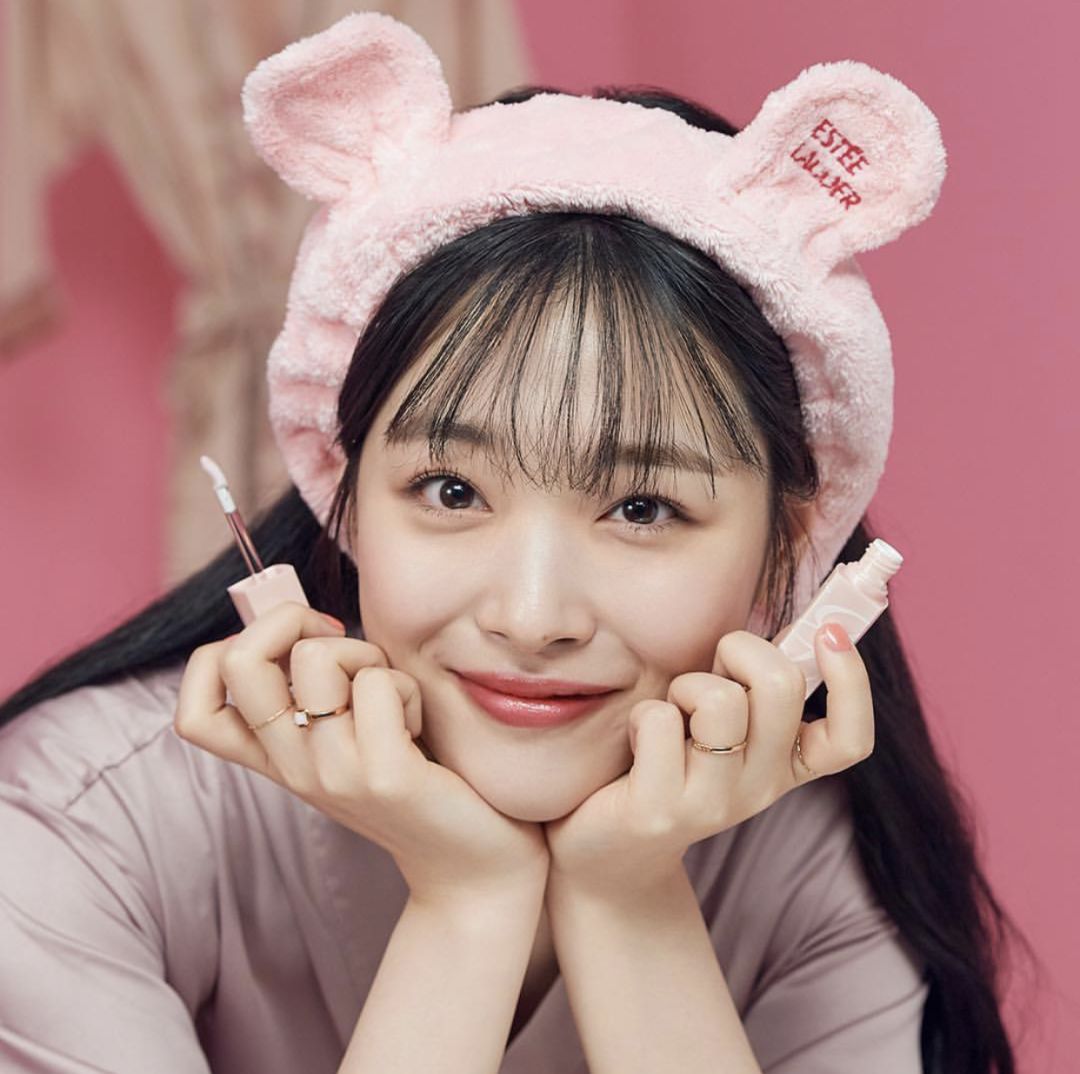 让女生怦然心动的口红,网红少女心爆款口红粉色系正方形