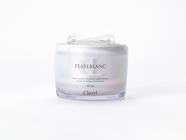 大卖45000瓶！涂上自带美颜的神器，白成一道光~