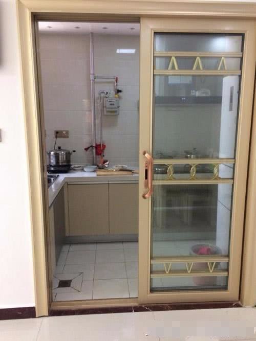 家里窗帘装修效果,花了18万装修被骂