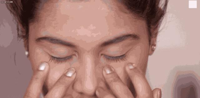 懒人快速去皱纹的方法,一涂一抹轻松解决皱纹