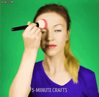 懒人快速去皱纹的方法,一涂一抹轻松解决皱纹