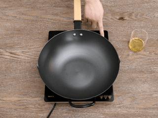 炒菜颠勺方便的专用铁锅,平价铁锅推荐几十块