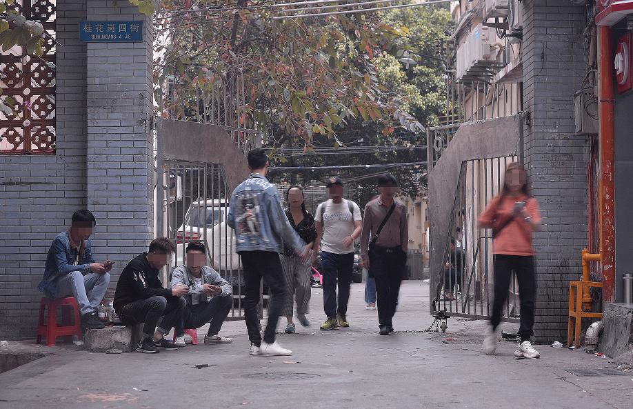 鍋噂ucci鏇濆厜,楂樹豢GUCCI鐭