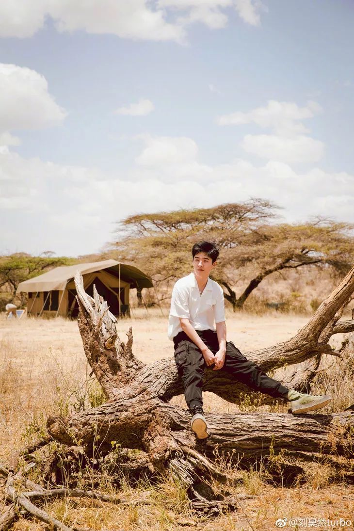 恰好是少年刘昊然穿搭衬衫,昊然弟弟装扮