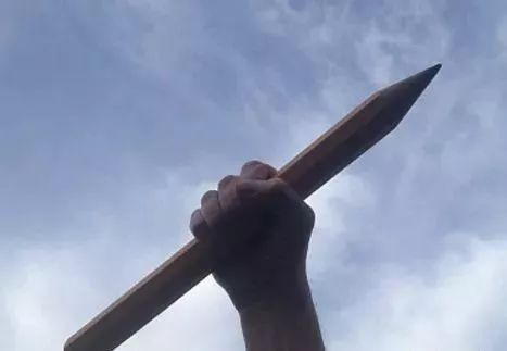 写材料是公认的苦差事,写材料是个苦差事