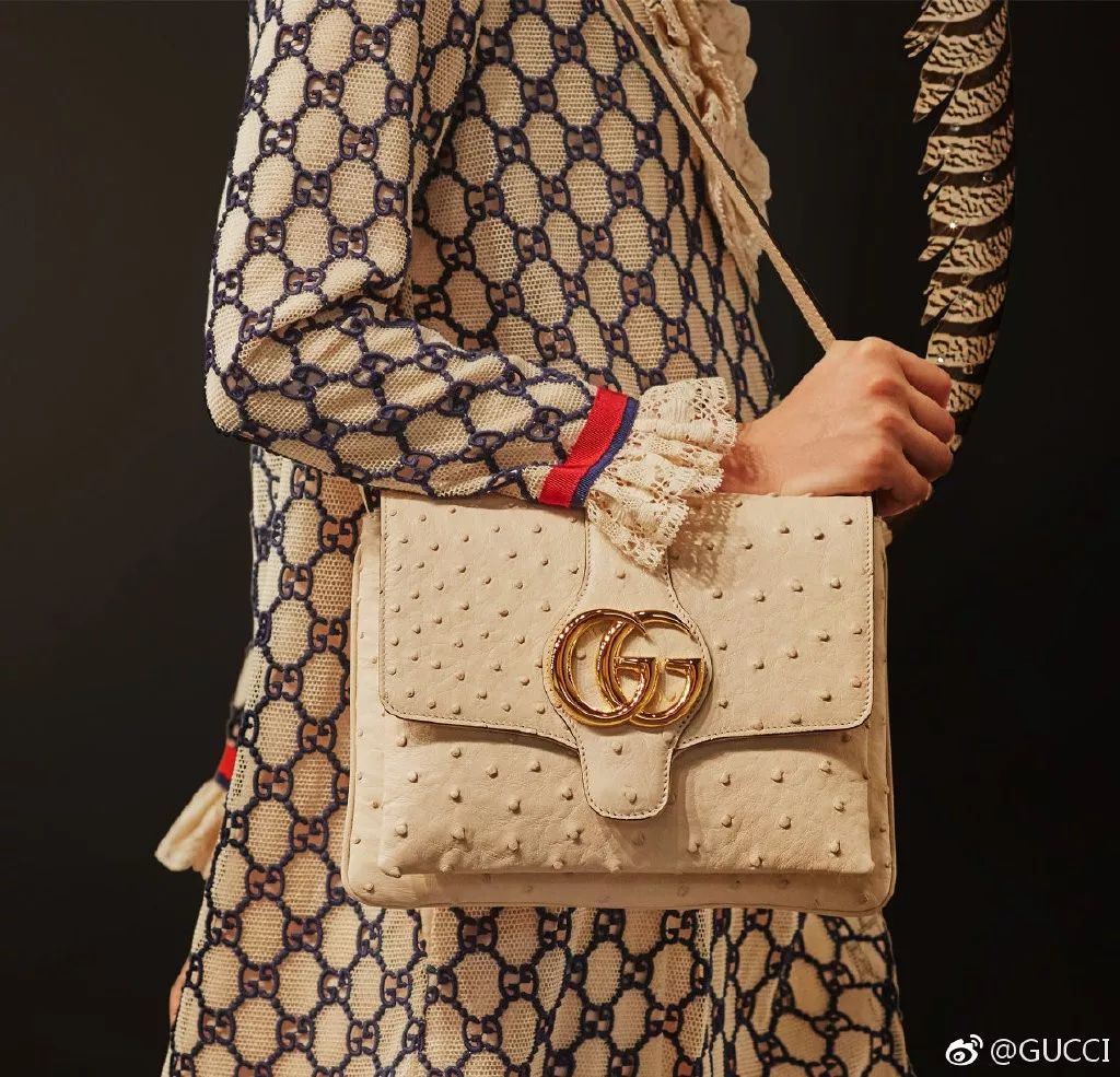 最近很火的一款包,今年爆火的包