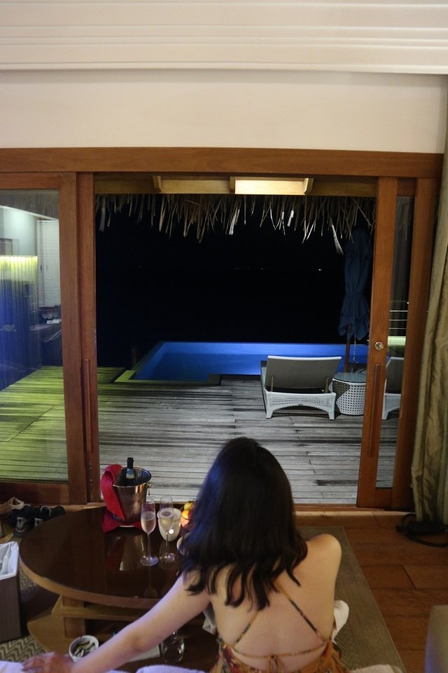 马尔代夫奥臻岛蜜月旅行,马尔代夫伊露岛蜜月游