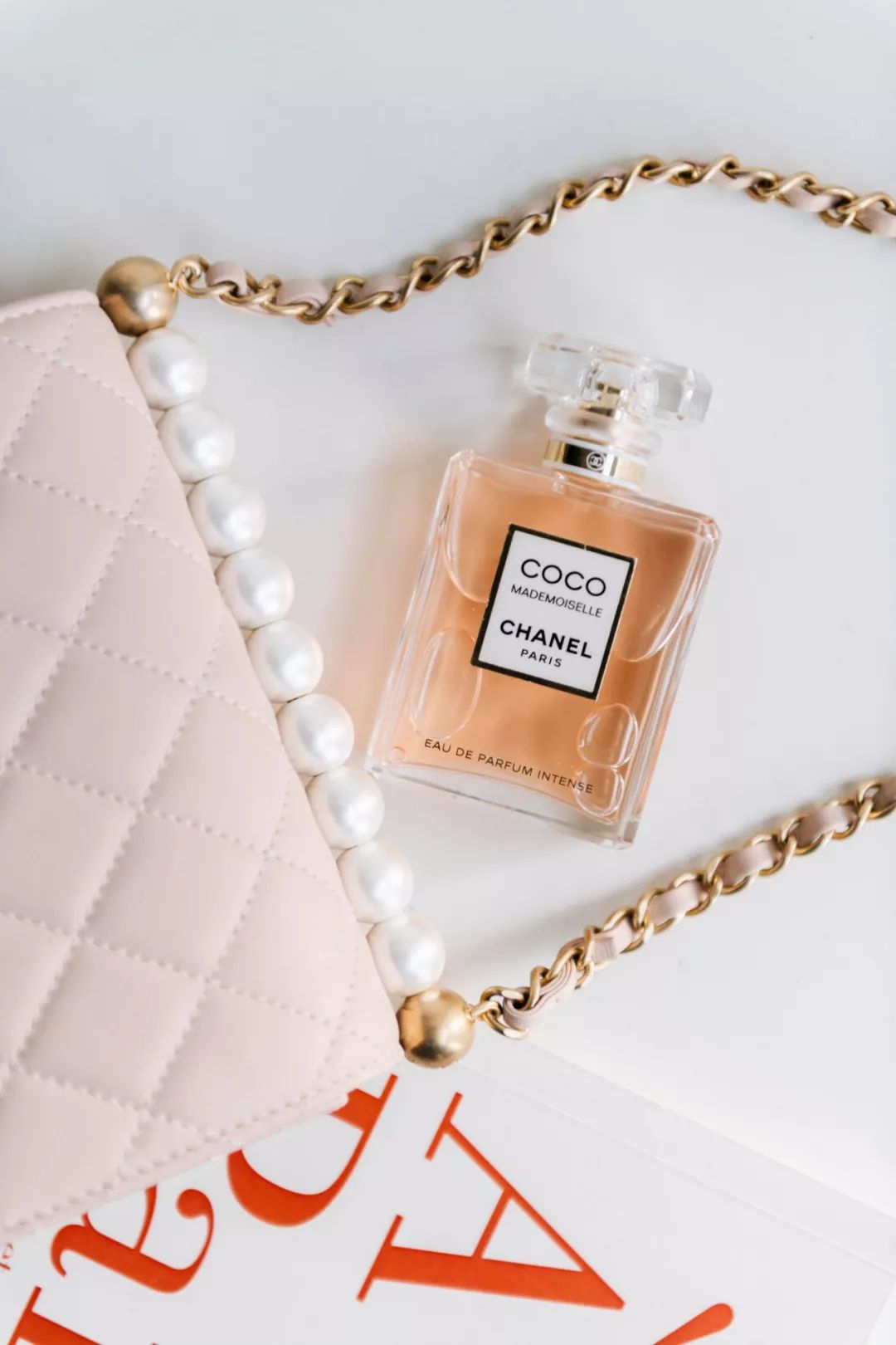 用鼻子寻找春天,用鼻子闻气味找对象