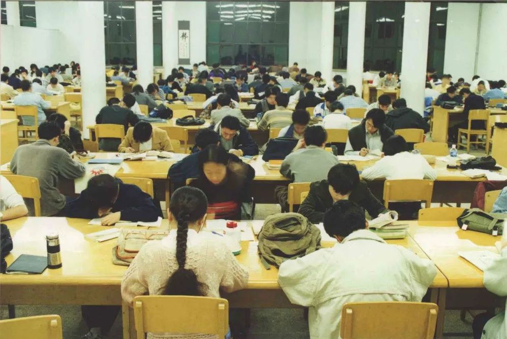 借你双眸读法大|（法大+你）x40=？