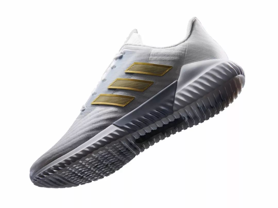 贝克汉姆最喜欢的两种球鞋,贝克汉姆新鞋