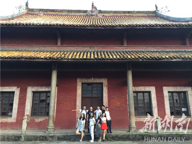 忆芳华致青春,致敬母校致敬芳华的精彩句子