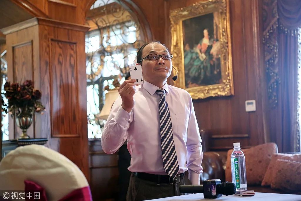 “亚洲赌王”尧建云：600万、两条腿、三根手指，赌王的代价不止家破人亡