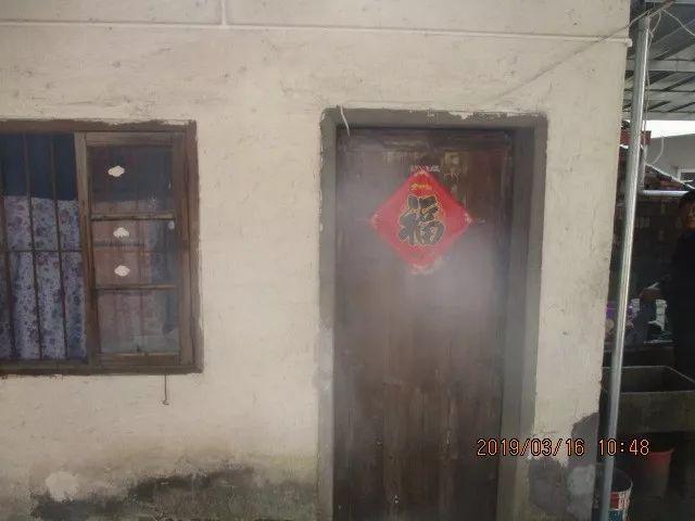 海宁77岁大爷跟20多岁姑娘进房聊了会天,竟然损失了2万多,什么情况?