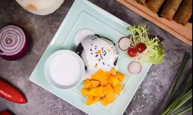 入住东南亚风情酒店！双人自助早餐+逸咖双人套餐！最低只要…