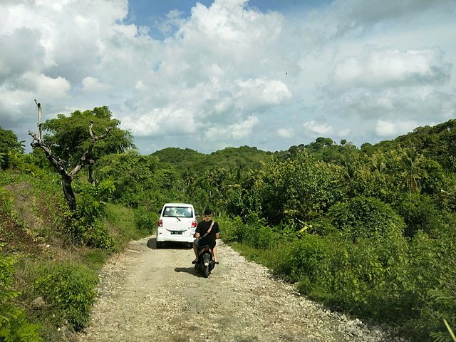 巴厘岛漂流跟团游一日游,巴厘岛冲浪潜水行程推荐