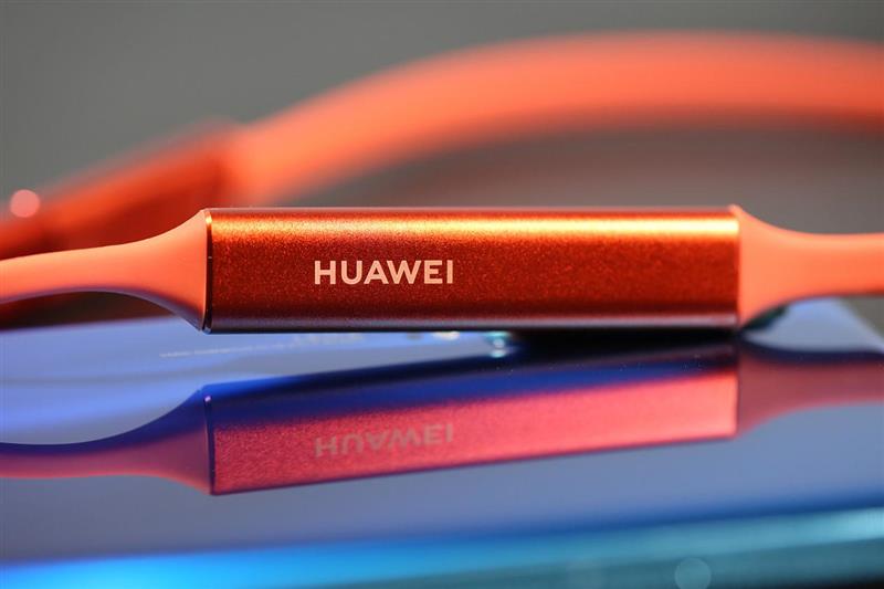 华为耳机freelace和活力版对比图,华为蓝牙耳机freelacepro3测评