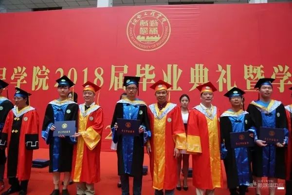 我是你不得不偏爱的江工小物件，对吗？