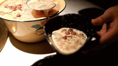 美蛙推荐便宜又好吃,等位两小时火锅