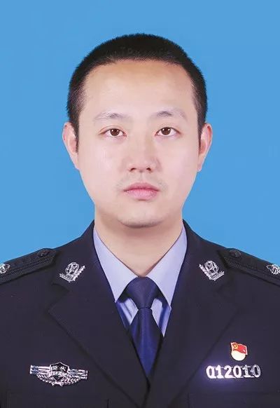 张玉滚获得了什么奖牌,张玉滚感动中国颁奖词