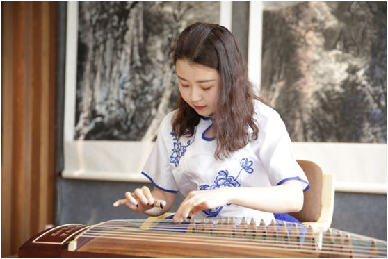 【展讯】“云起龙山”----张涛中国画全国巡展滕州首展今日隆重开幕