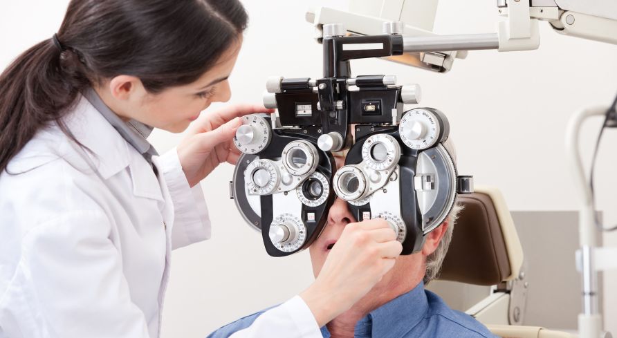 西有老美夜视眼药水，东有兴齐眼药涨不停，眼科市场潜力渐被挖掘