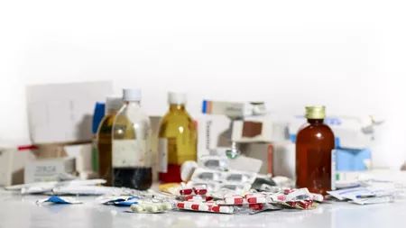 快回家翻翻看,家里的药过期了没;主任药师教您处理过期药品