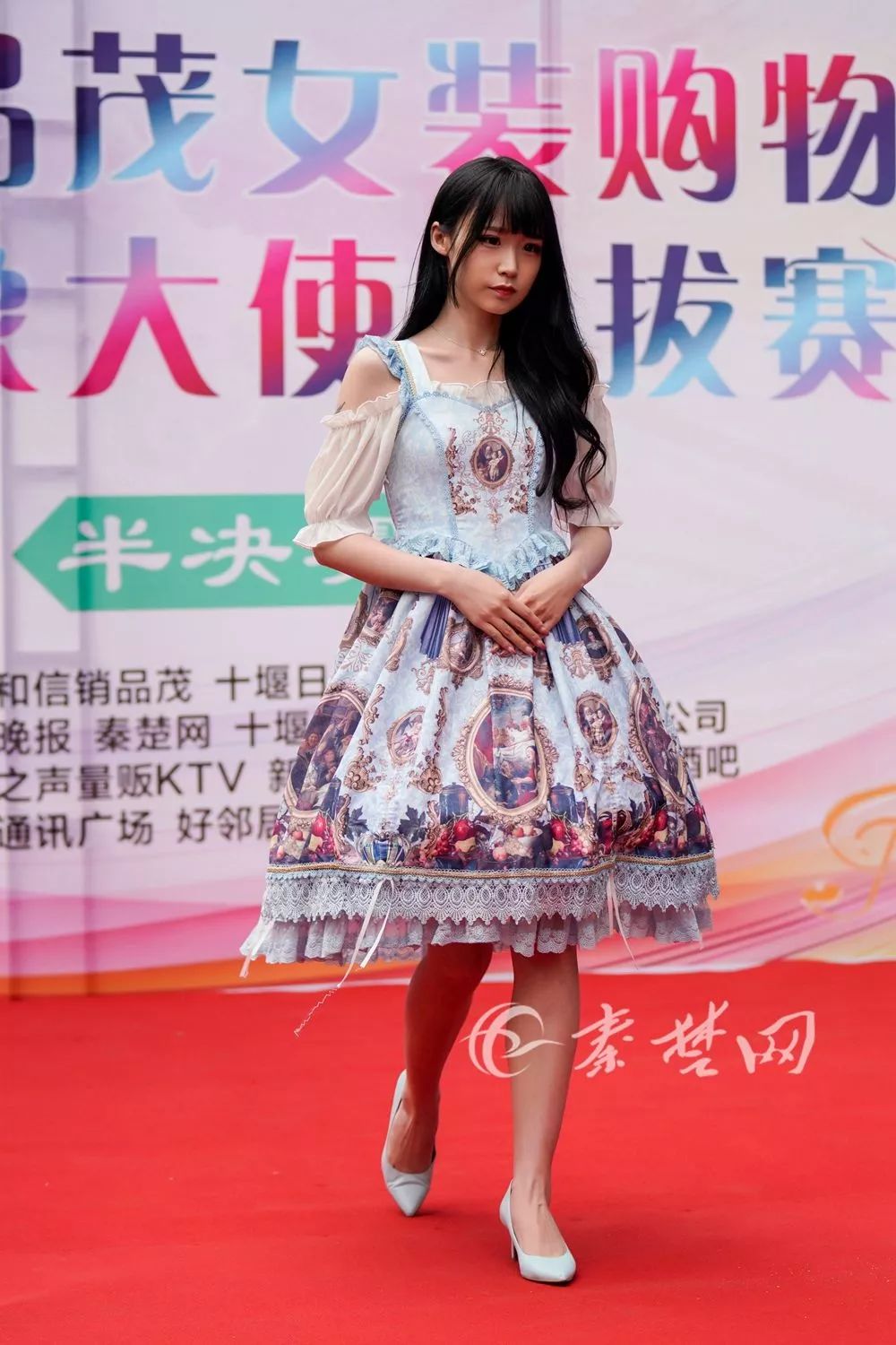 十堰美女千千万,昨天邮电街上就占了一大半!啥情况?