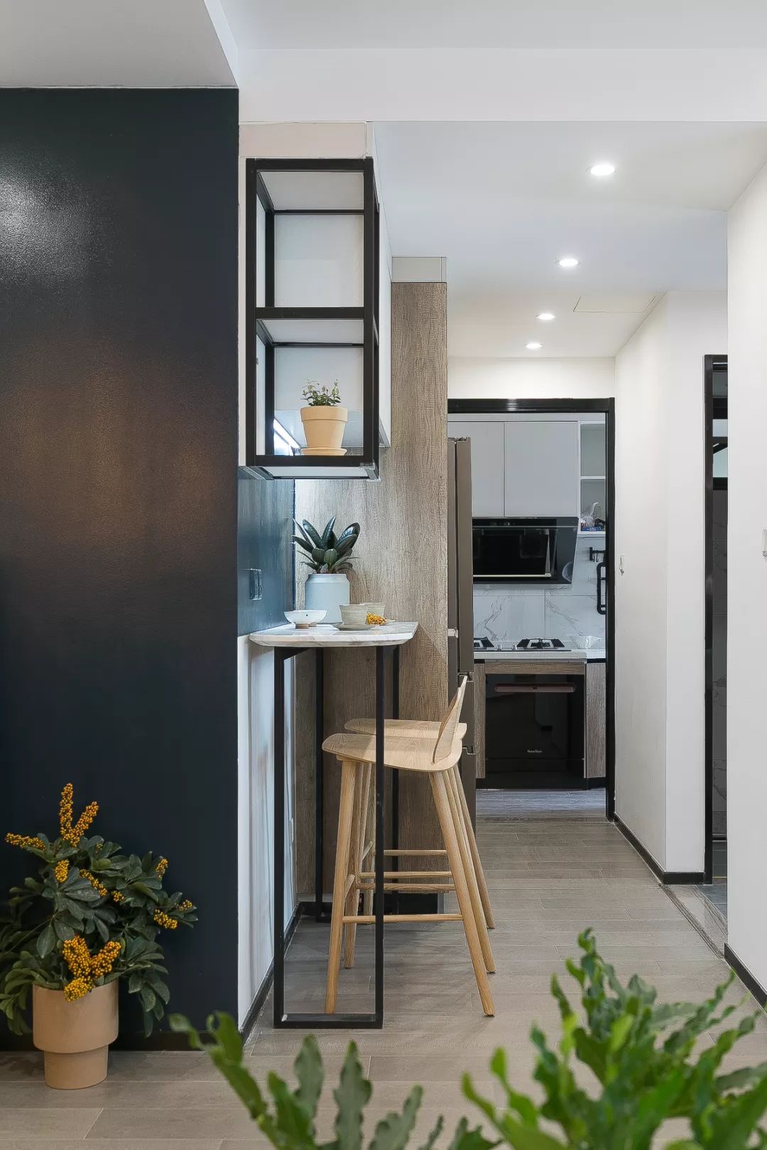 无主灯轻奢风装修电视墙,北欧轻奢客厅无主灯