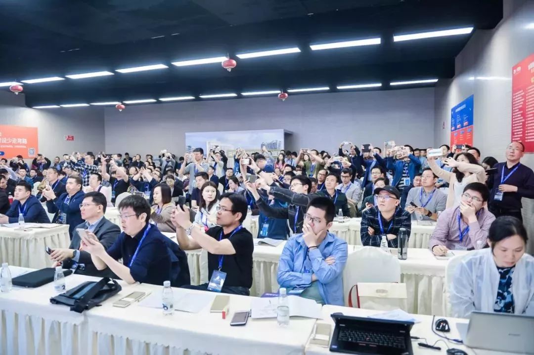 关于开展老年医疗护理试点的思考,老龄工作机构不断健全