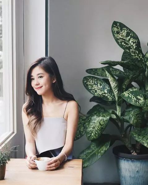 拍出大长腿怎么操作,拍出逆天长腿照只需一点点小技巧