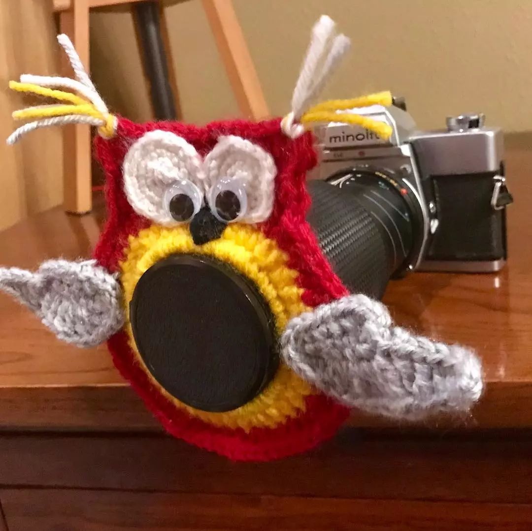 19万人看男生玩编织，他用钩针从非洲弃婴，逆袭为美国“全民偶像”