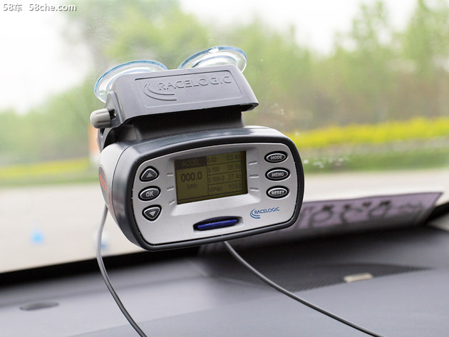 天籁雨天高速稳不稳,21款天籁自吸加满油跑600公里