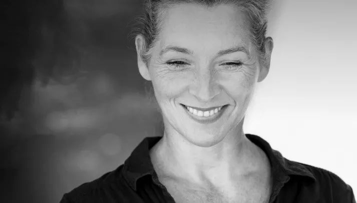 濂虫紨鍛樻媿鍚绘垙涔嬪墠鏈夊楹荤儲,濂虫紨鍛樻媿鍚绘垙浠ュ墠鏈夊楹荤儲