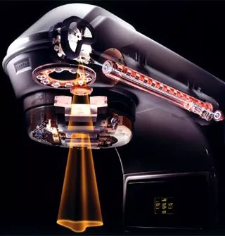 放射性辐射对身体伤害症状,放射治疗会对家人有辐射吗